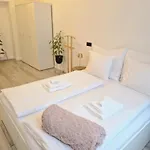 Natali *